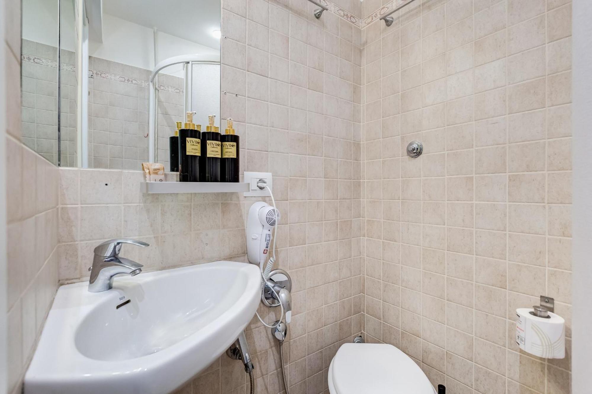 Vivilo Collection - Marche 54 4bdr - Close To Via Veneto * Rome