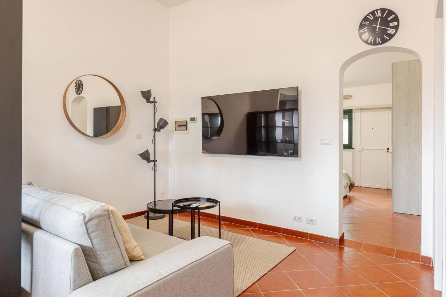 Rose Garden Park -lily- Apartment Rome