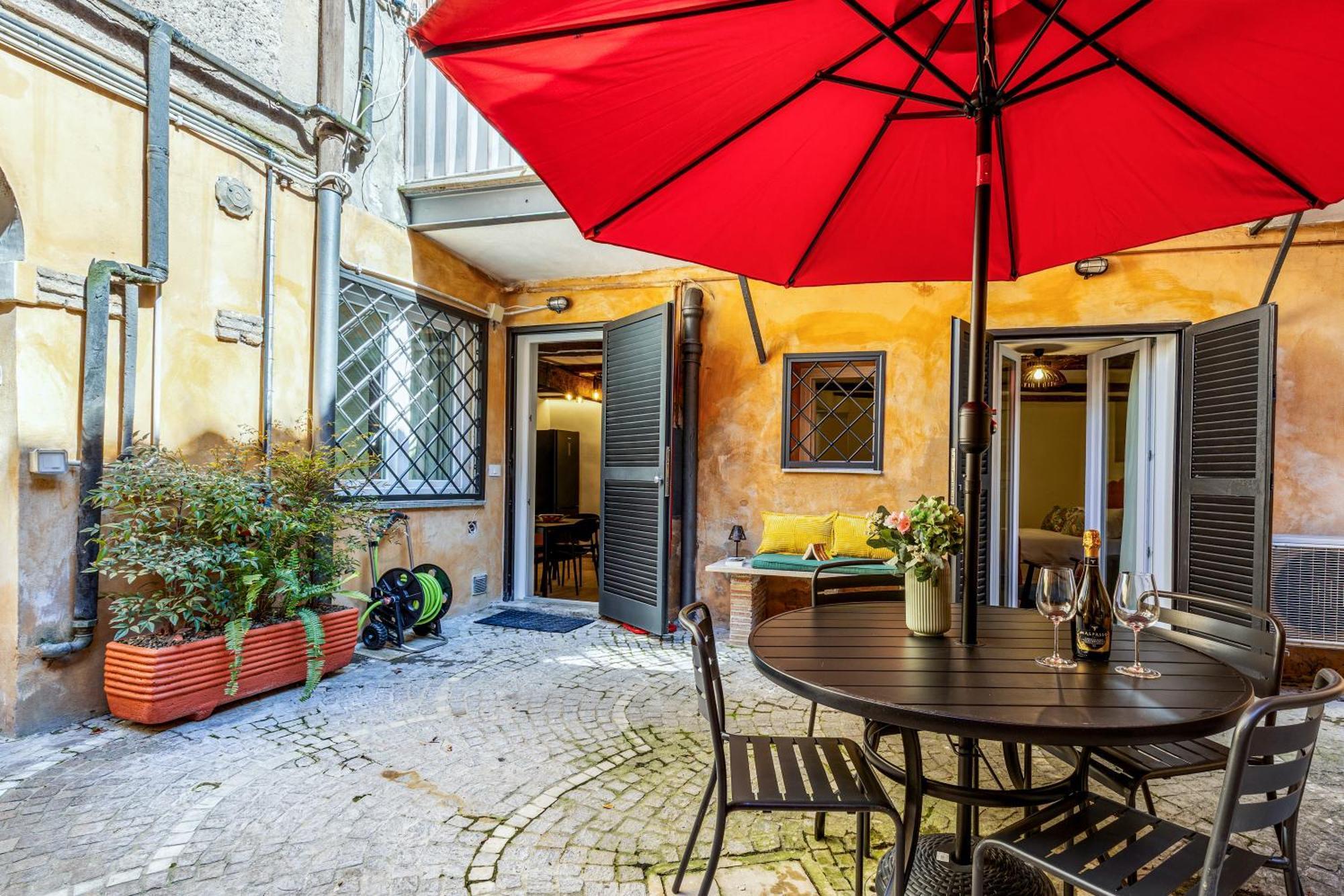 Apartment As Feel - Trastevere Nest With Secret Patio Rome