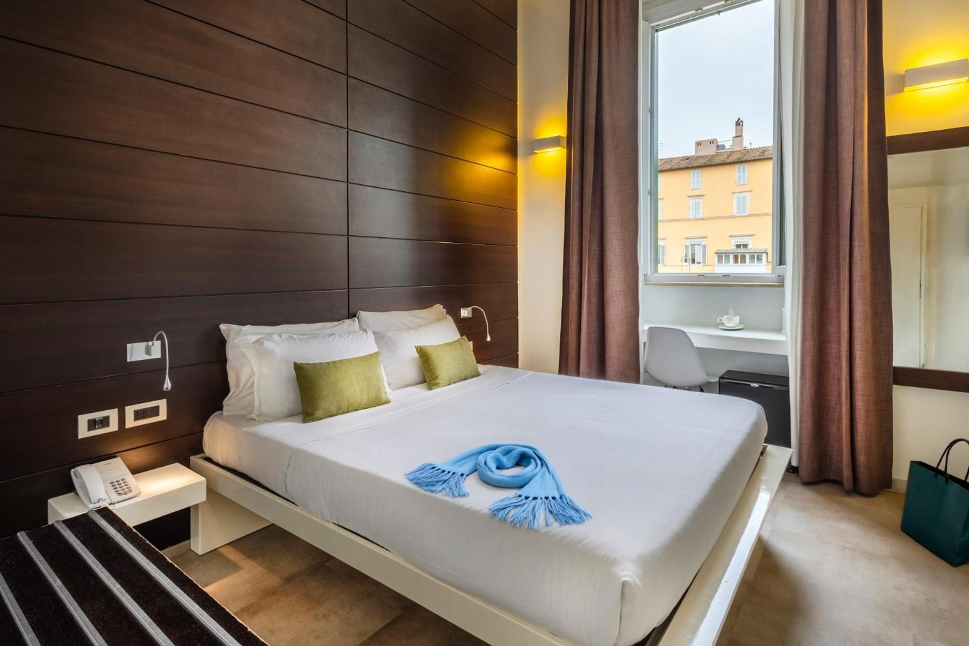 Navona Hotel 2*