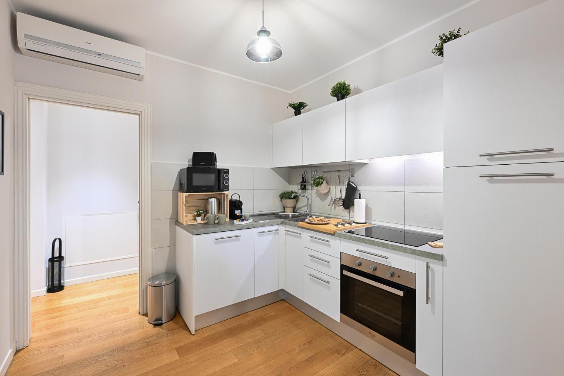 Monti Luxury Patio Apartment Rome