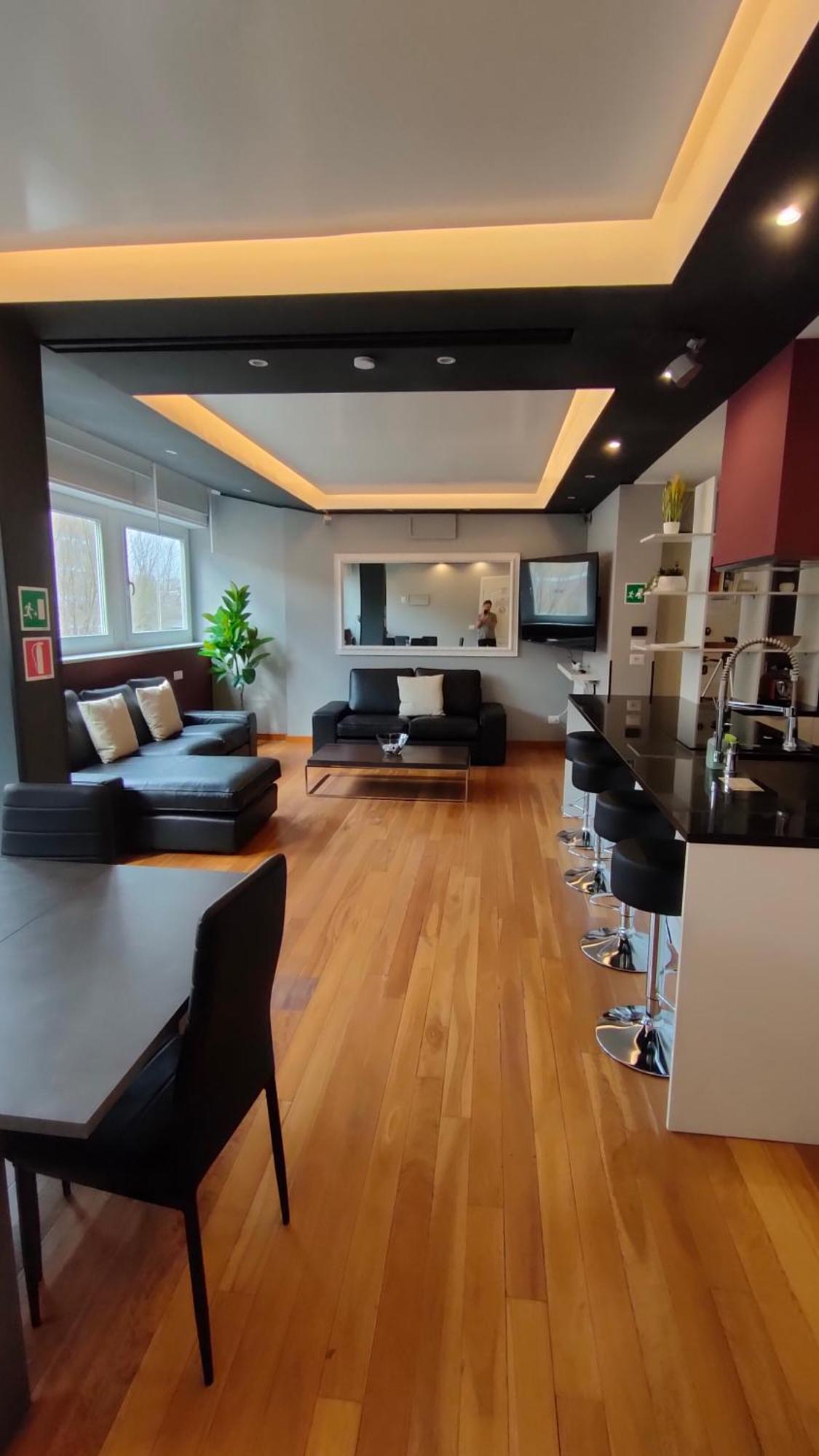Auditorium Deluxe Apartment *