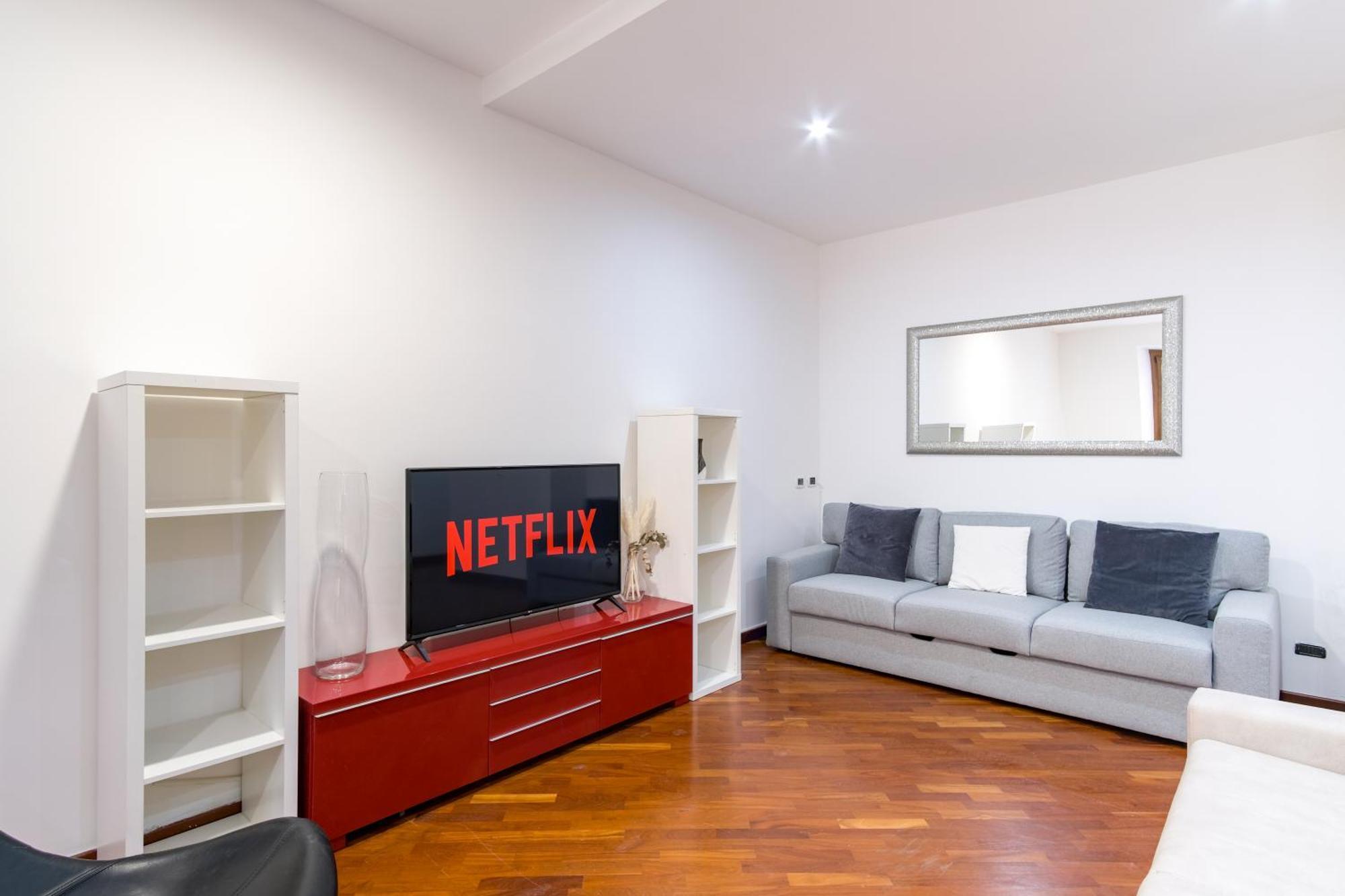 Elegantis San Giovanni - Easily Get To The Historic Center, Metro, Tram And Bus Are Nearby *