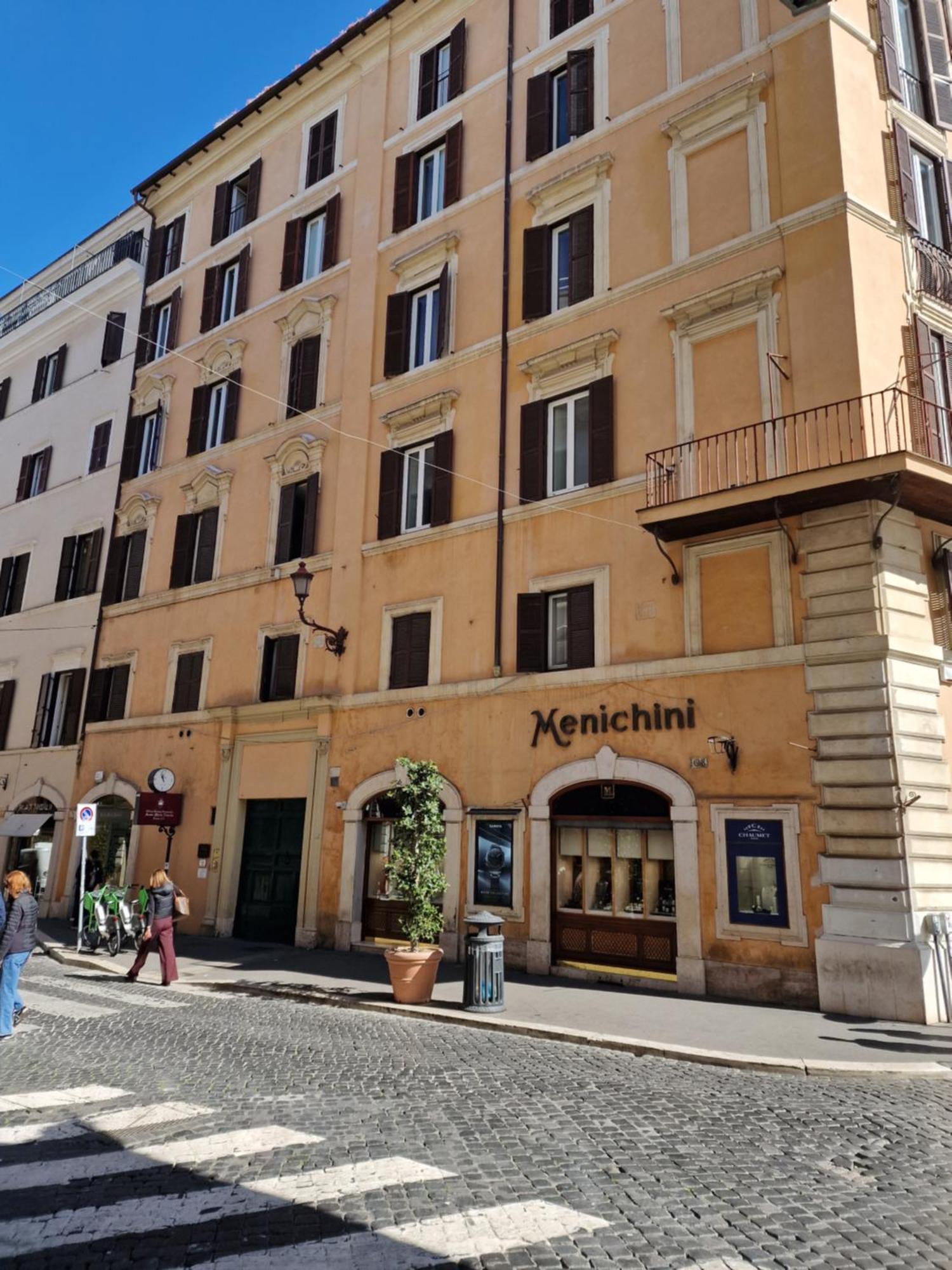 Gasthuis Agh Babuino Rome