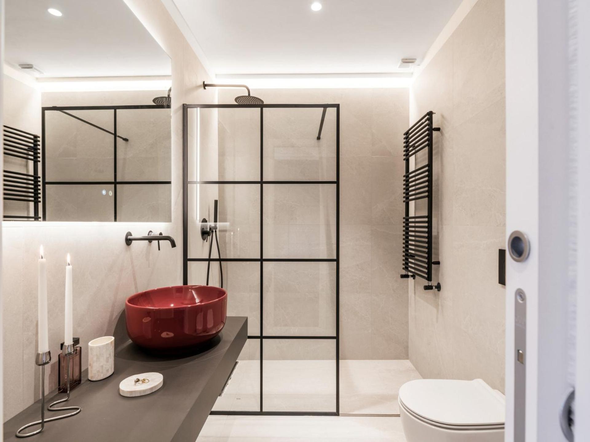 The Rent - Prestigious Multi-bedroom Overlooking St. Peter's Rome