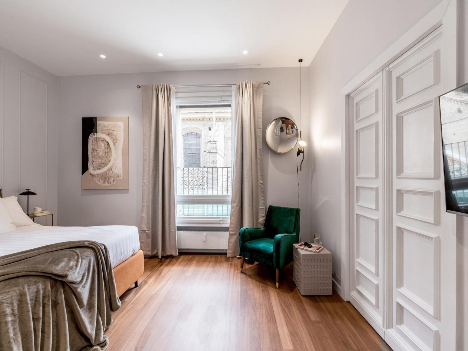 Apartment The Rent - Prestigious Multi-bedroom Overlooking St. Peter's Rome