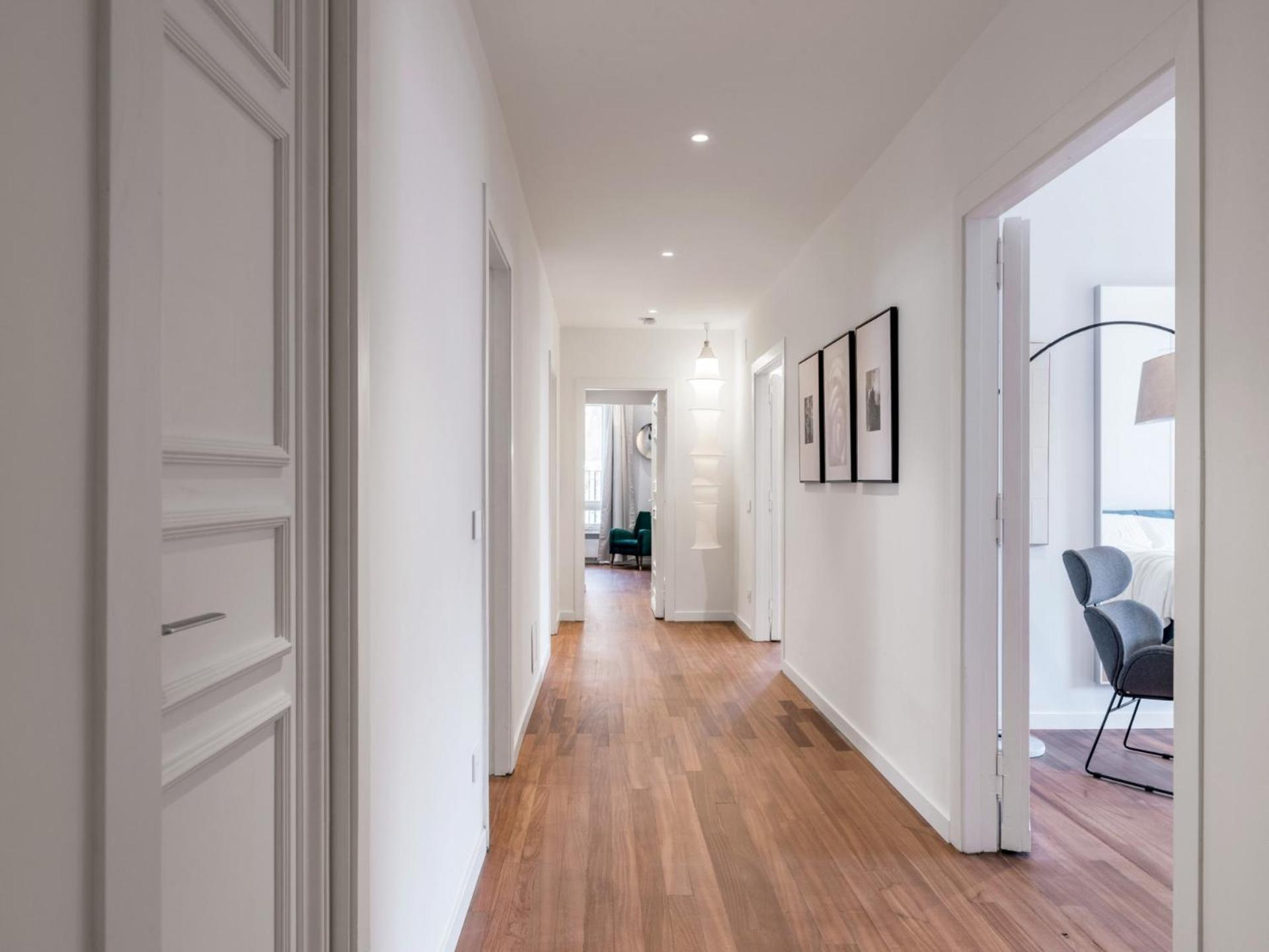 The Rent - Prestigious Multi-bedroom Overlooking St. Peter's * Rome