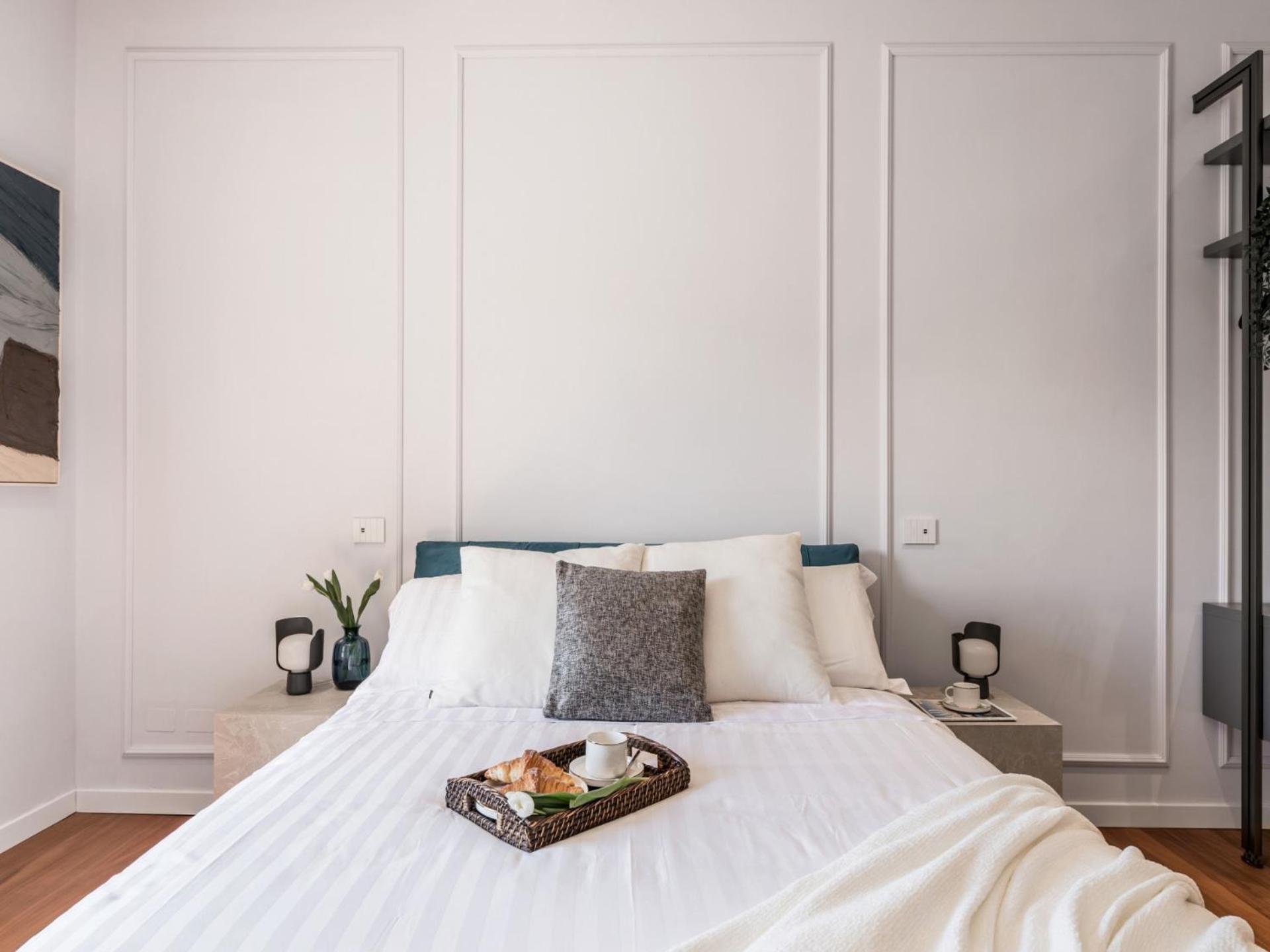The Rent - Prestigious Multi-bedroom Overlooking St. Peter's *