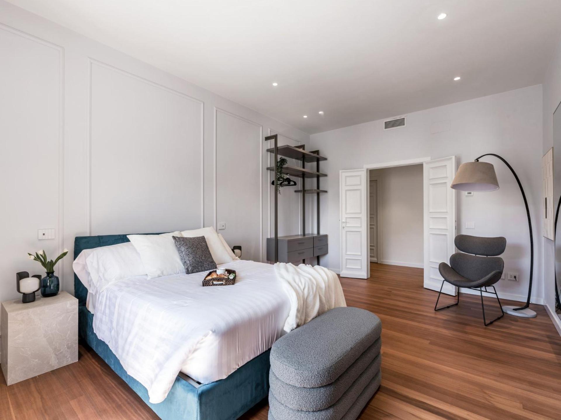 The Rent - Prestigious Multi-bedroom Overlooking St. Peter's * Rome