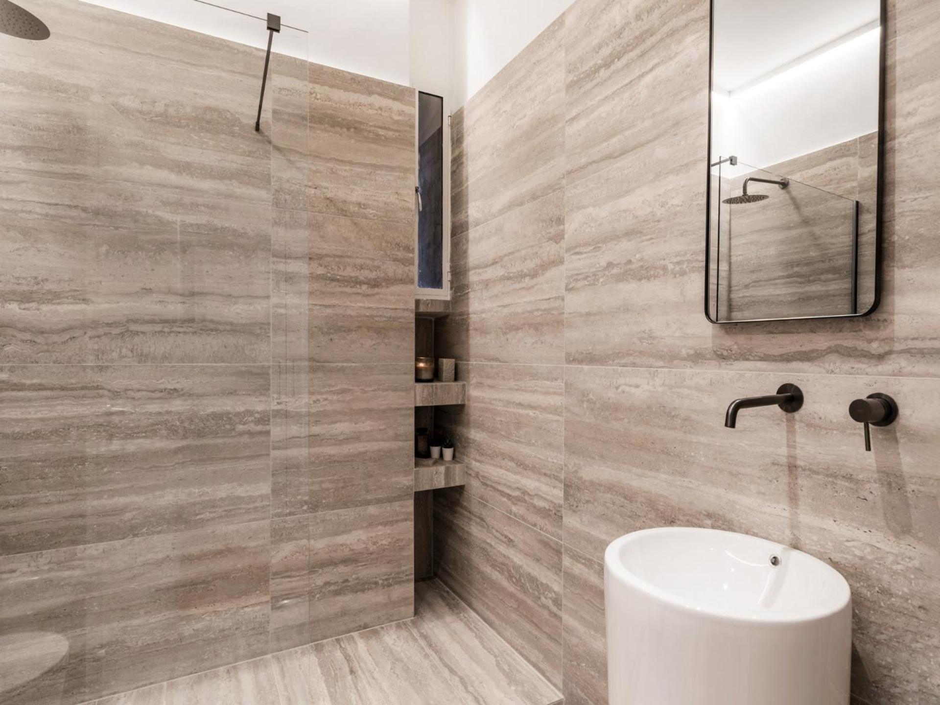 Apartment The Rent - Prestigious Multi-bedroom Overlooking St. Peter's Rome