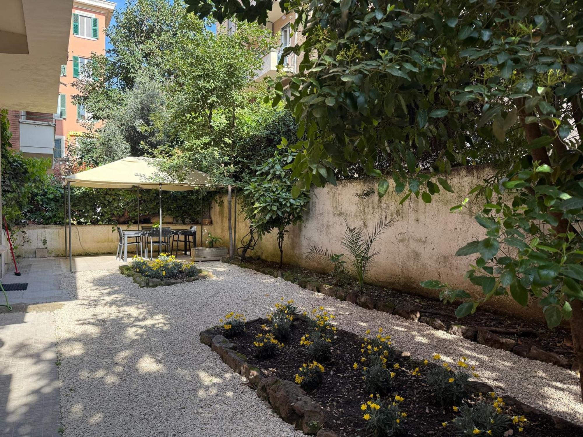 Bologna Garden House * Rome