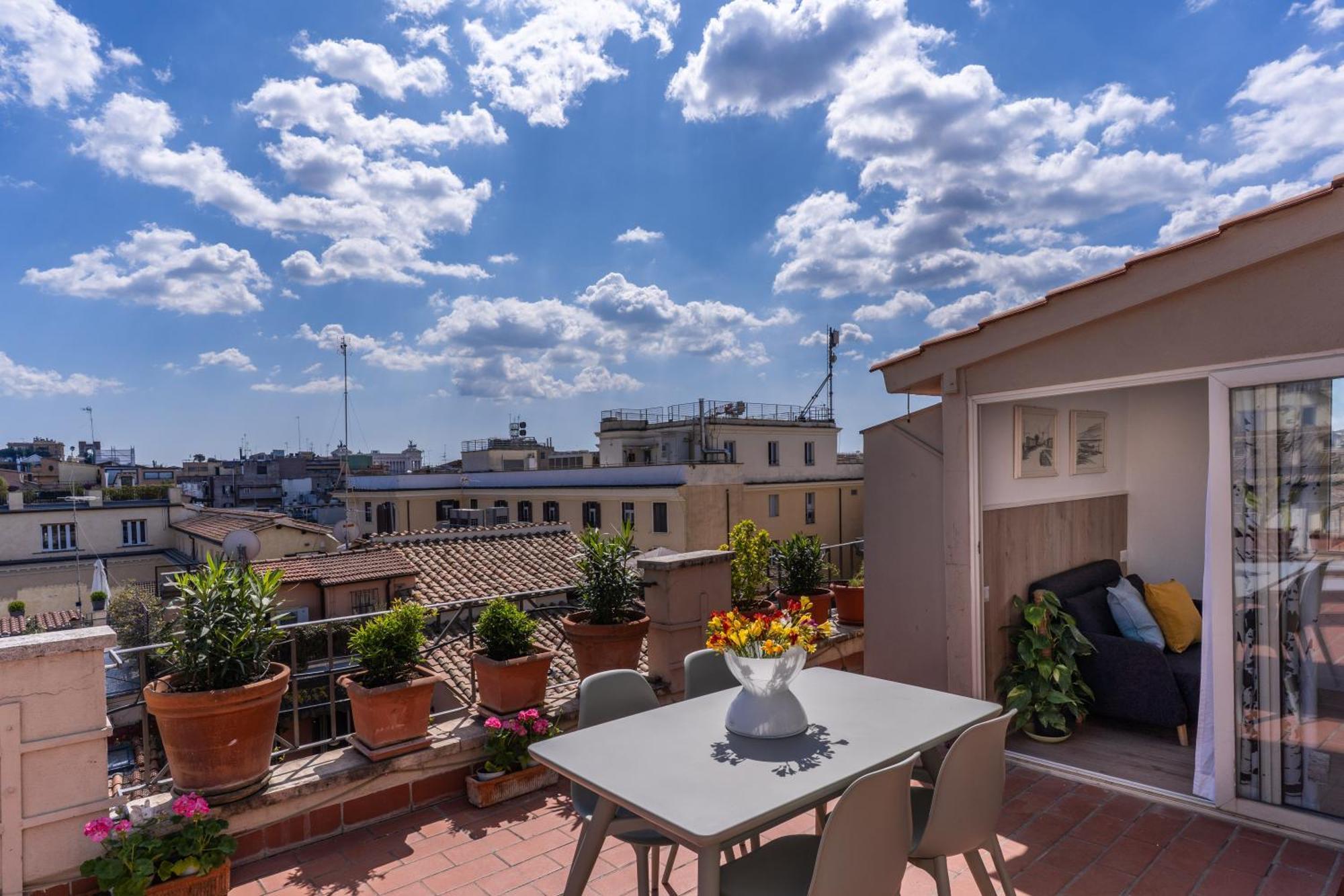 Attic With Terrace Spanish Steps Exclusive
