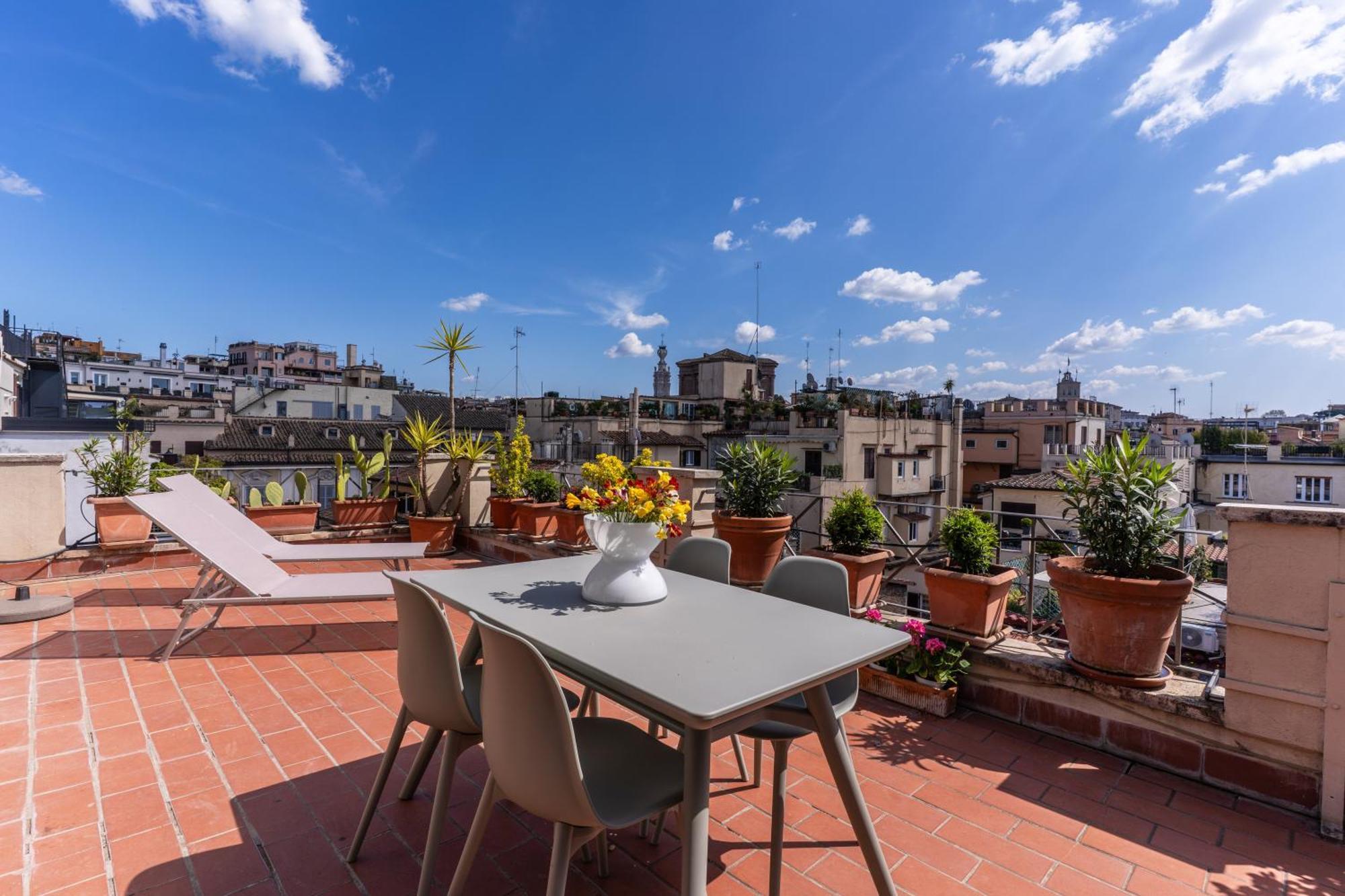 Attic With Terrace Spanish Steps Exclusive Apartment Rome