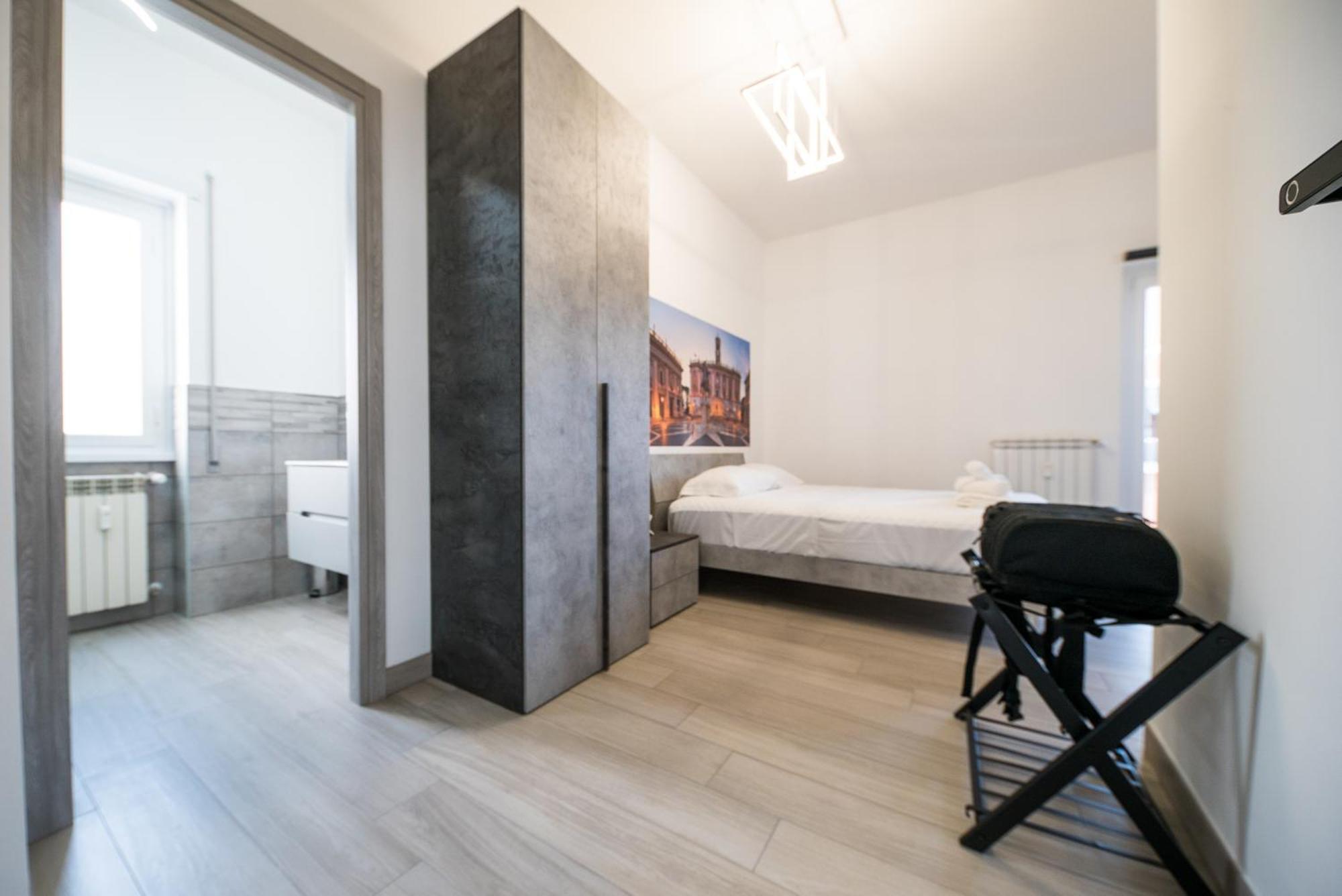 Guest house Domus Trevi Garbatella Rome