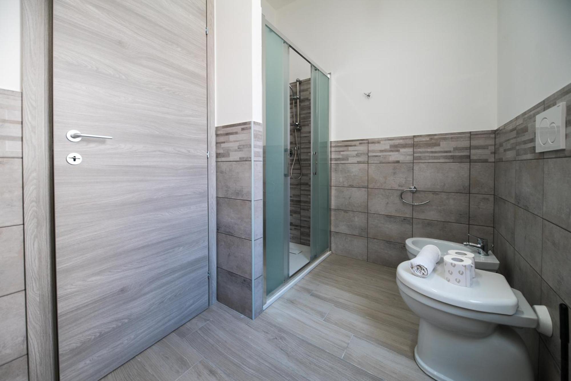Domus Trevi Garbatella Guest house