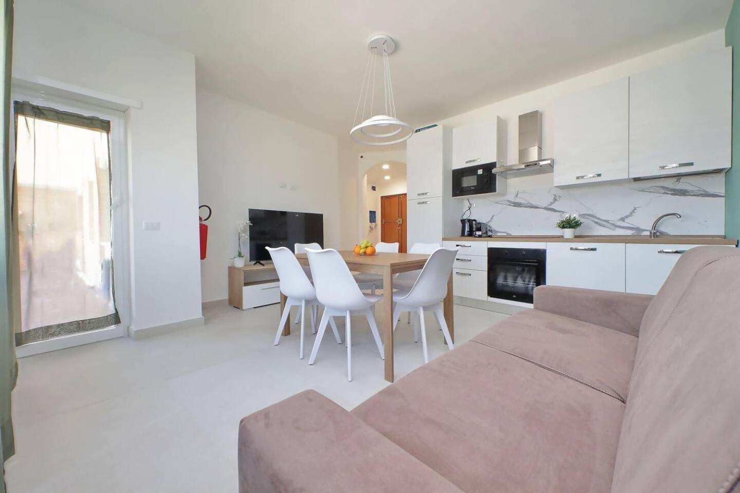 Apartment Attico Di Design A Garbatella Con Vista San Pietro Rome
