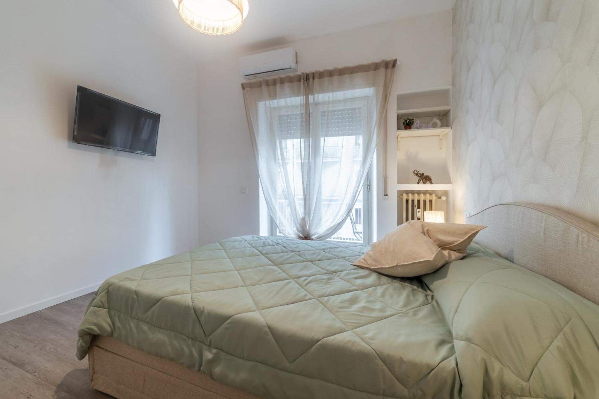Vatican Shabby Double Bedrooms * Roma