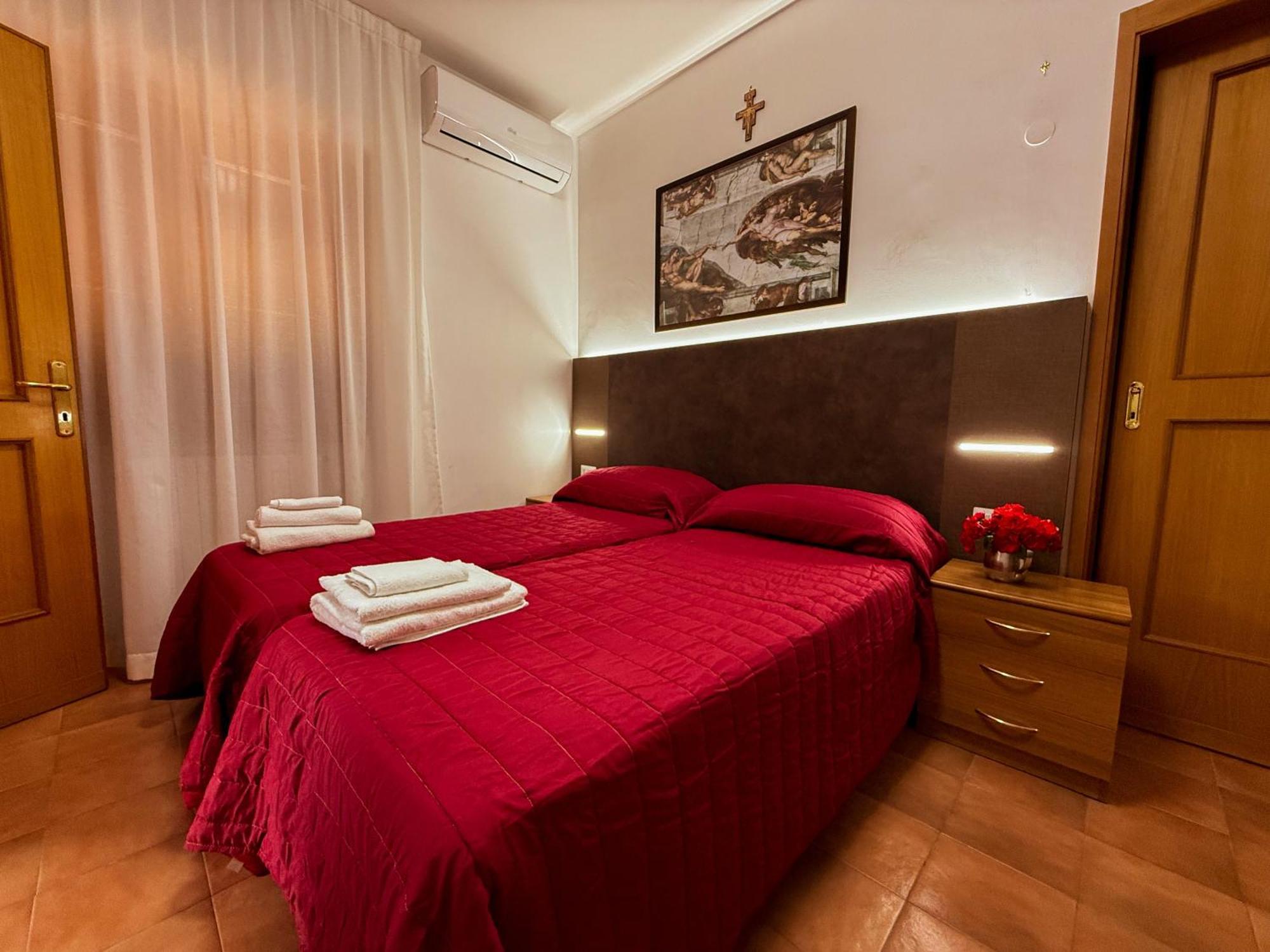 Hotel Due Leoni - Casa Per Ferie