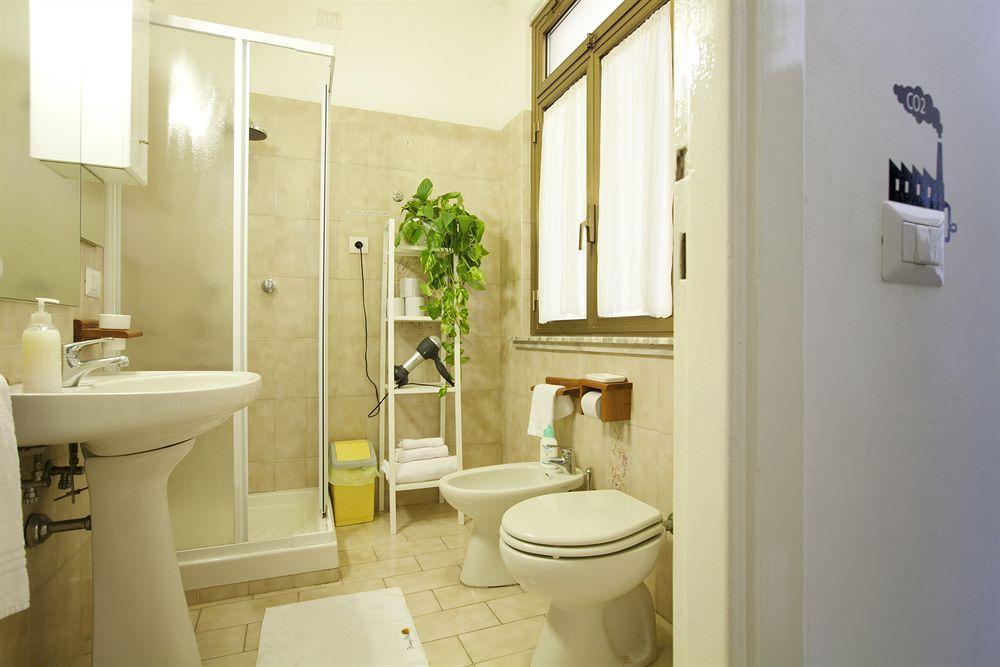 Hotel Martini Bed Rome