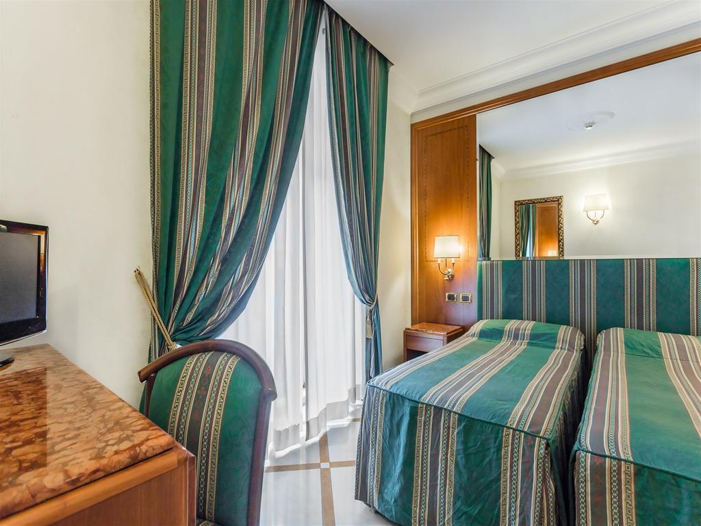 Raeli Regio Hotel 3*