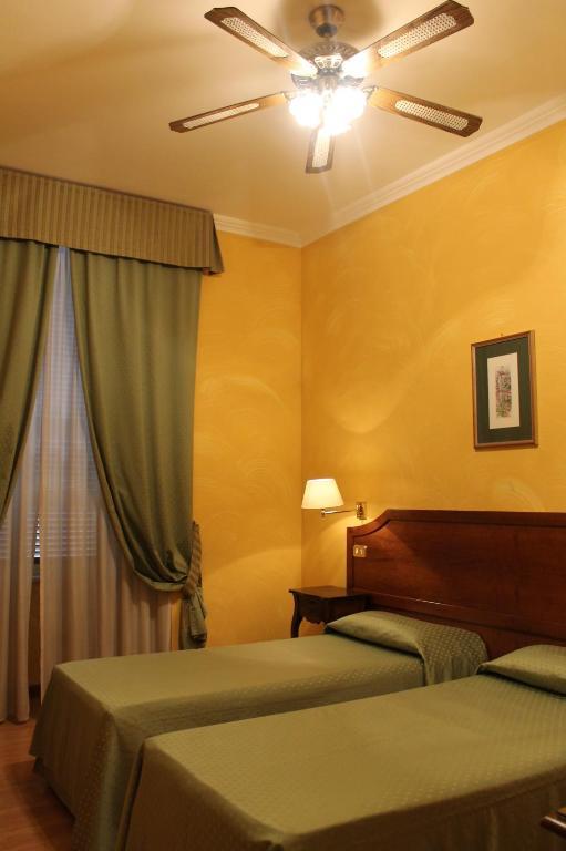 Hotel Fiori 2*