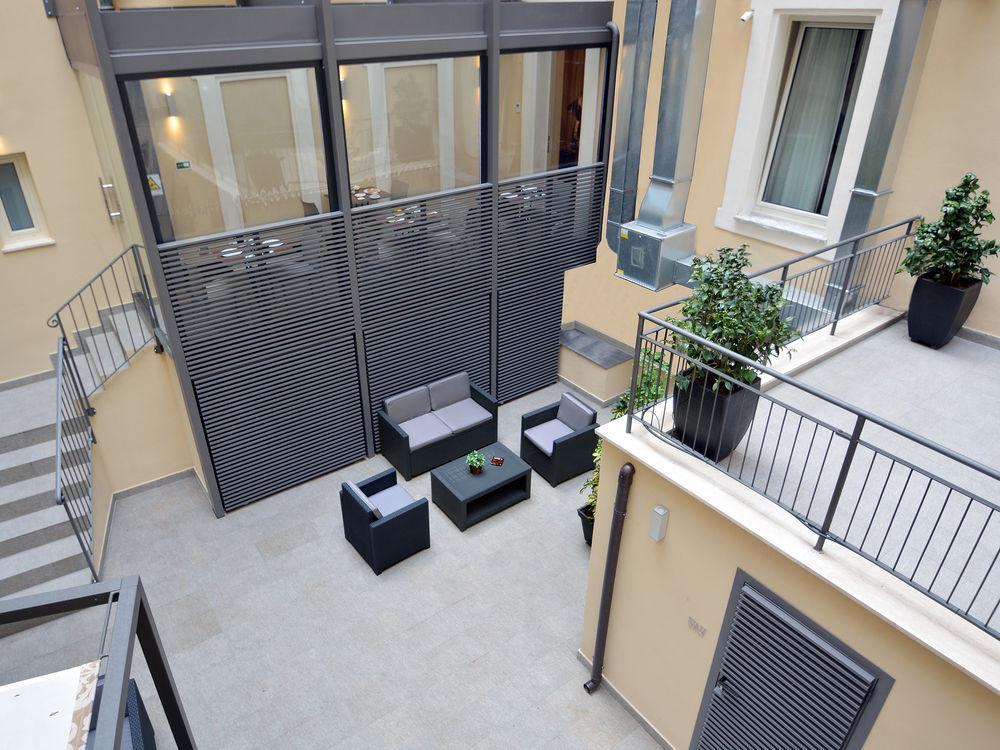Hotel Quirinale Luxury 3*
