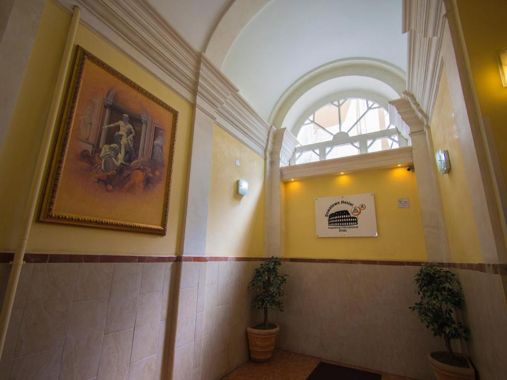 Alessandro Downtown & Bar Hostel