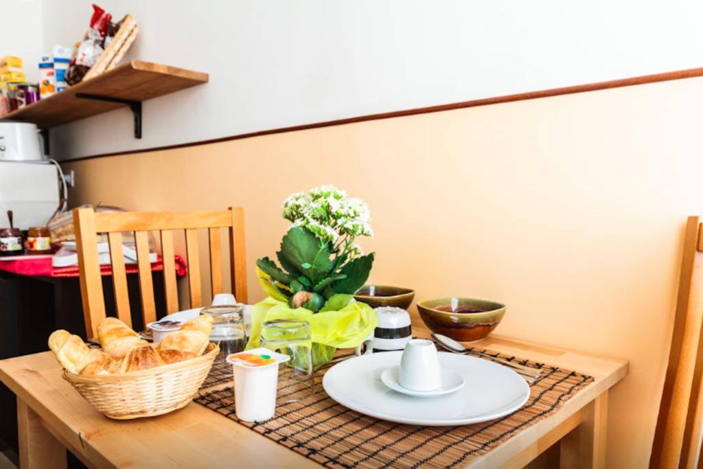 Bed & Breakfast Eat&sleep Rome
