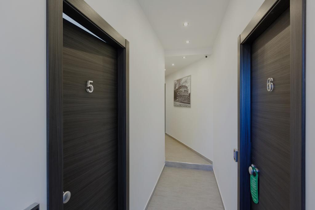 Domus Arena Guest house 2*