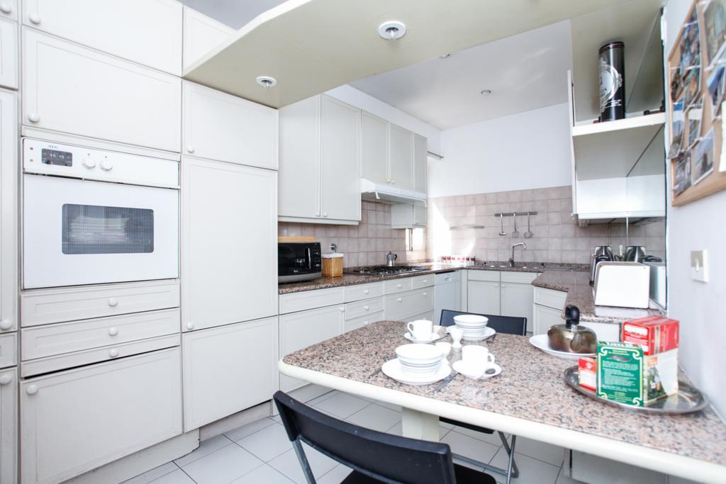 Pantheon Square Family Appartement *