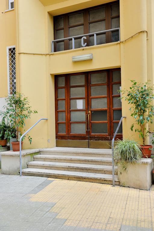 Of 4* Roma