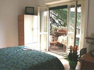 Maison Genevois 3 Bed & Breakfast Rome