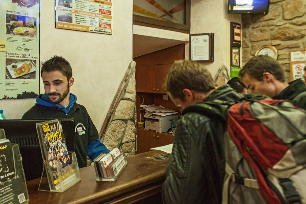 Alessandro Palace & Bar Hostel Rome
