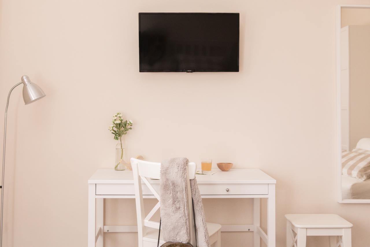Roma's Tuscolana Apartment Rome