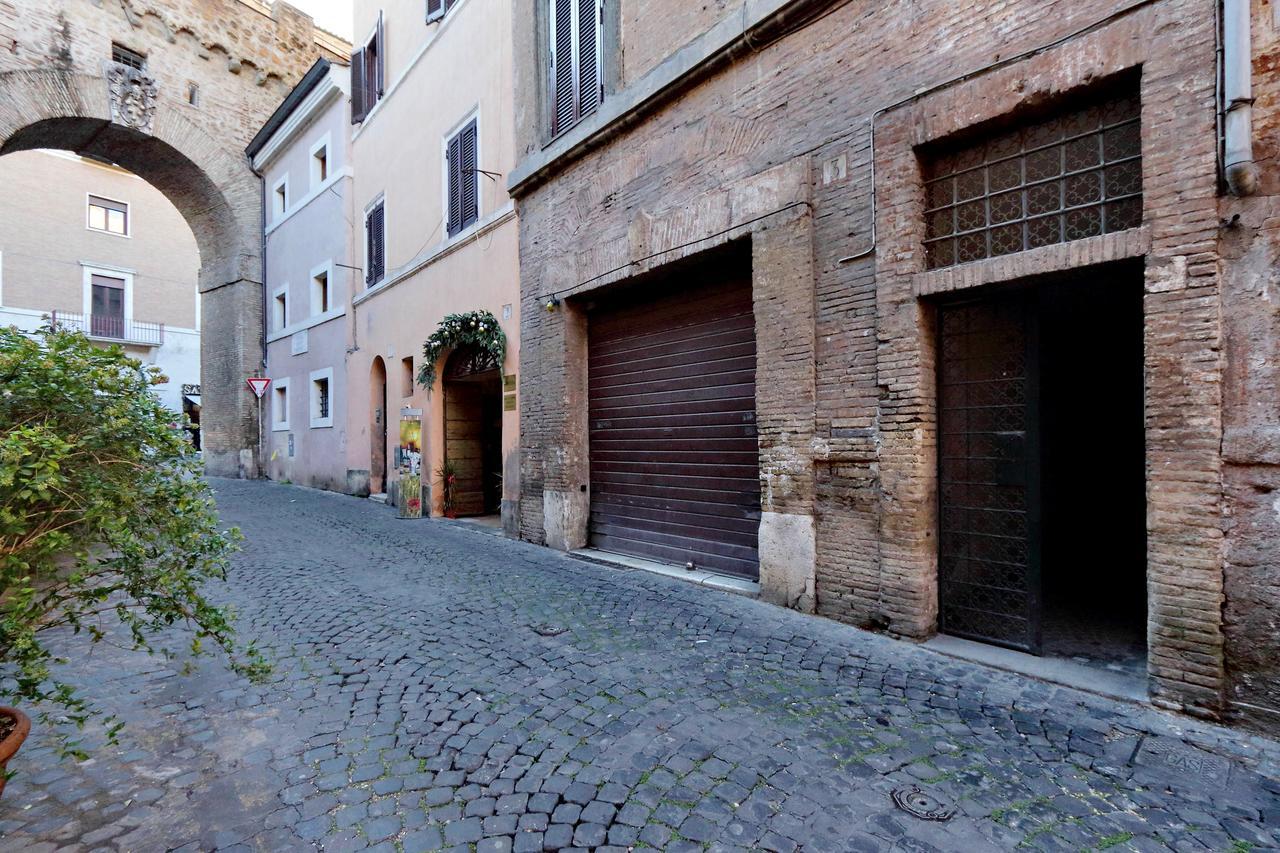 Characteristic Just Beside The Vatican Apartment