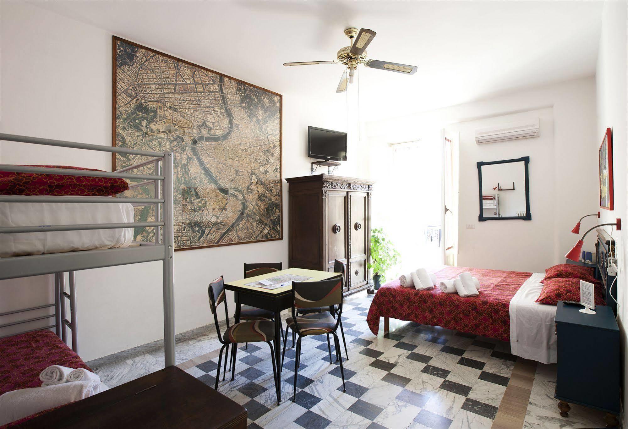 Hotel Martini Bed 3*