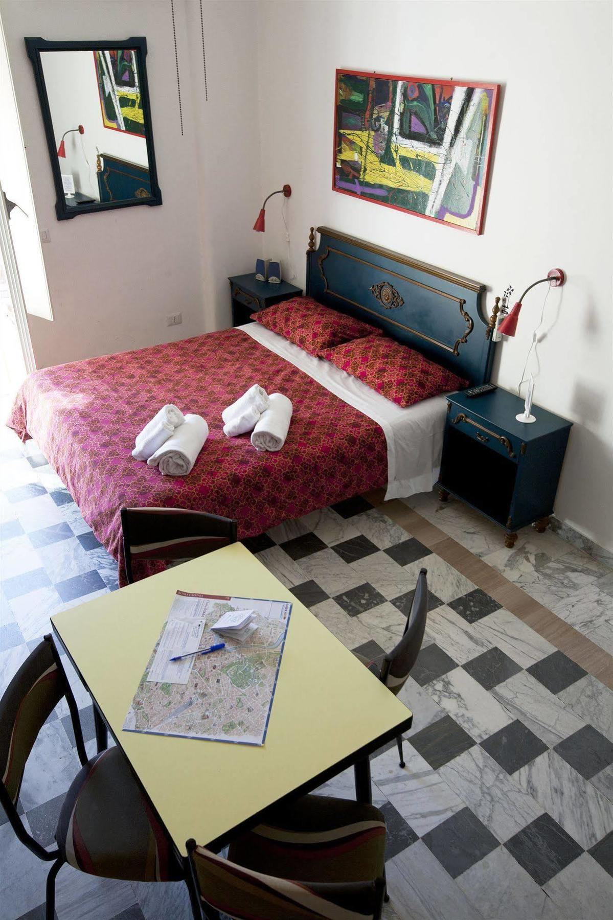 Martini Bed Hotel 3*