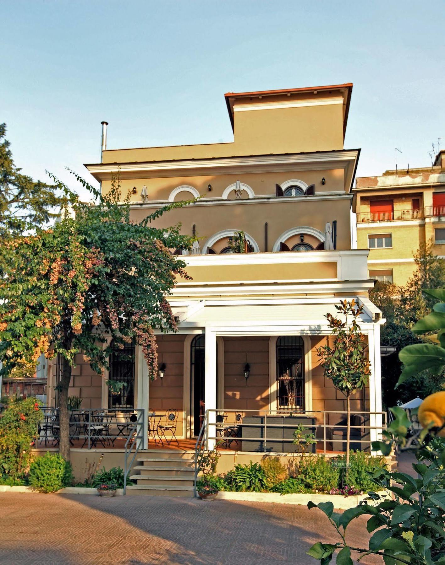 Hotel Pirandello 3*