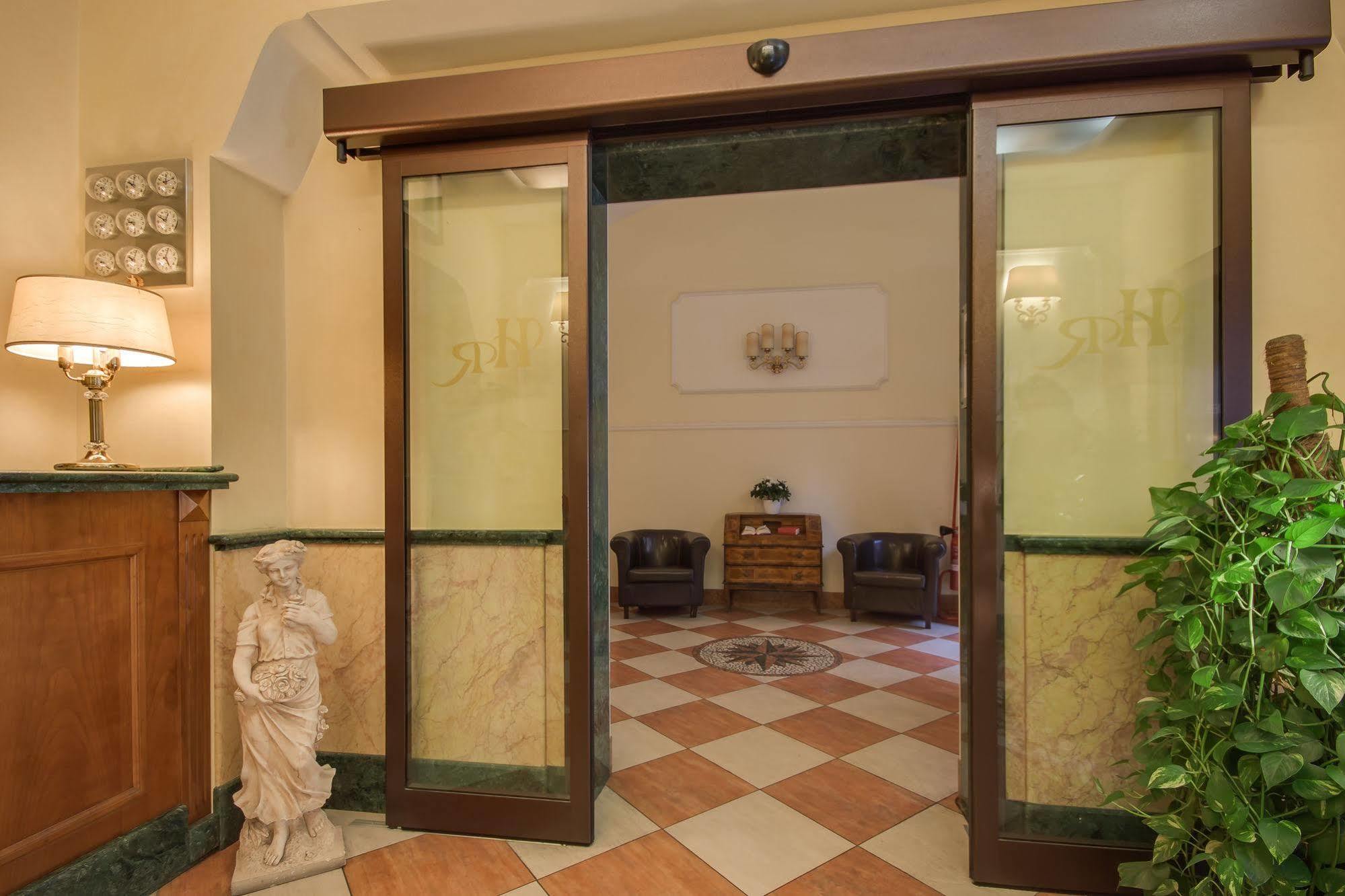 Hotel Romantica 3*
