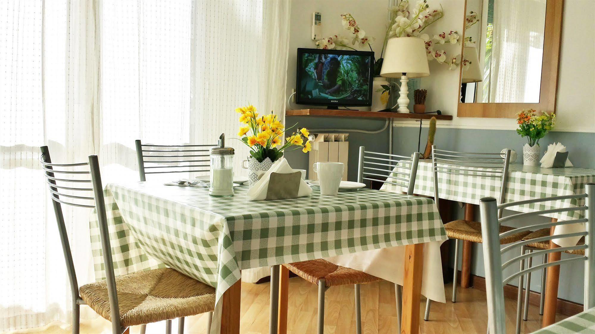 Maison Genevois 3 Bed & Breakfast 5*