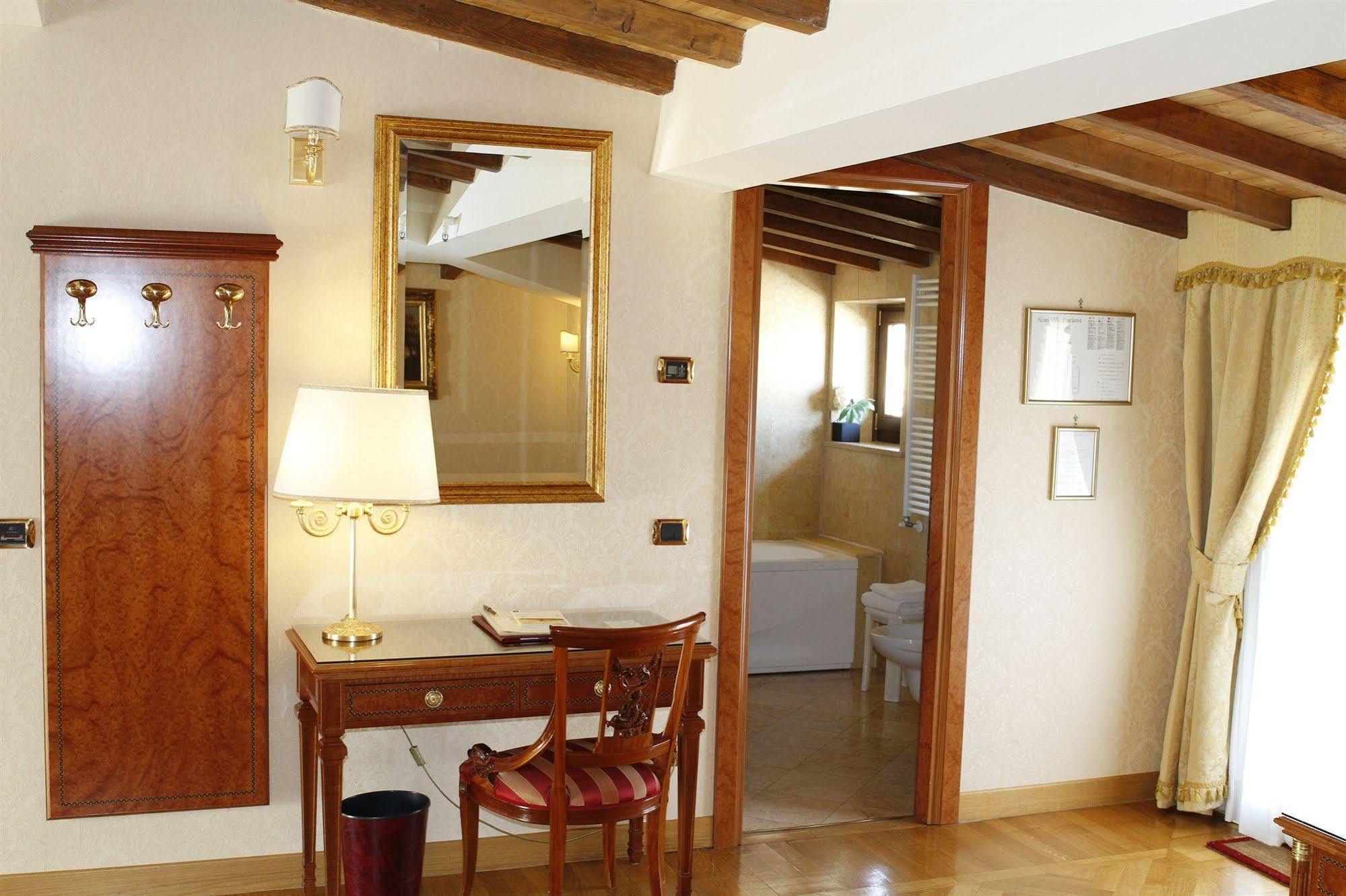 Hotel Pinciana 4*