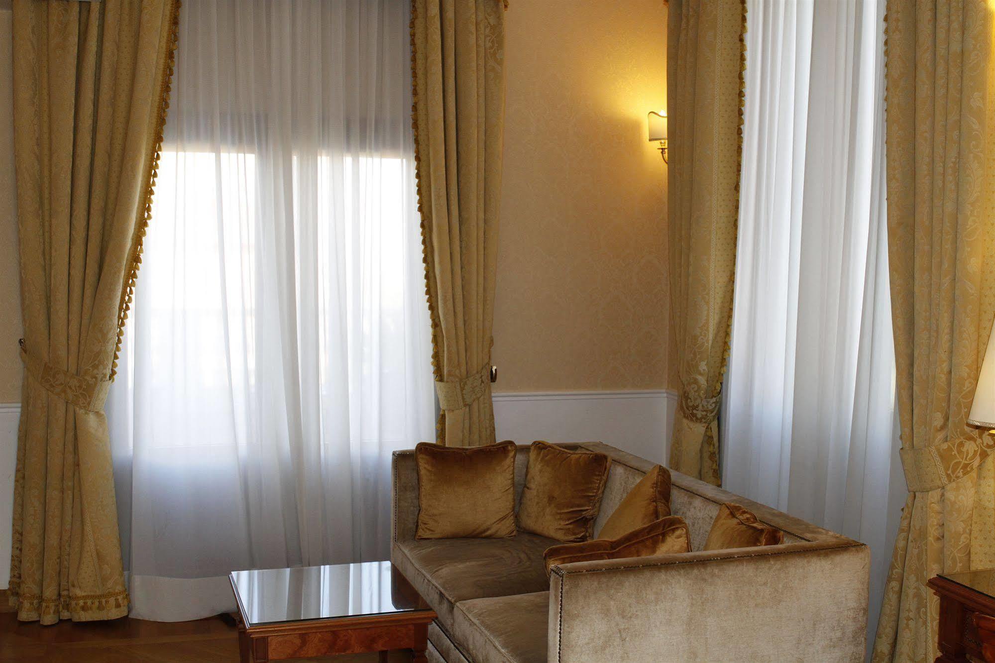 Hotel Pinciana