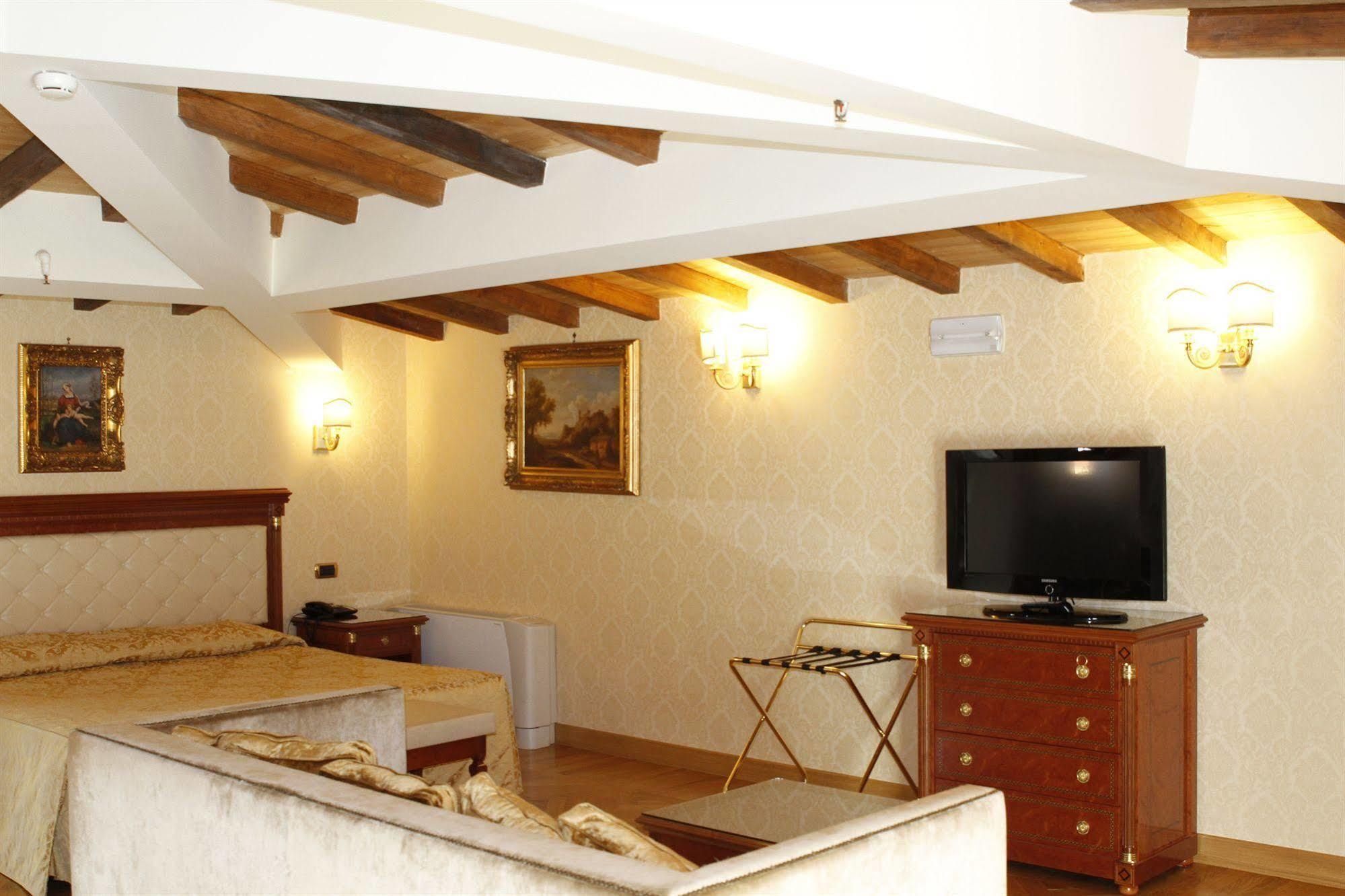 Pinciana 4*