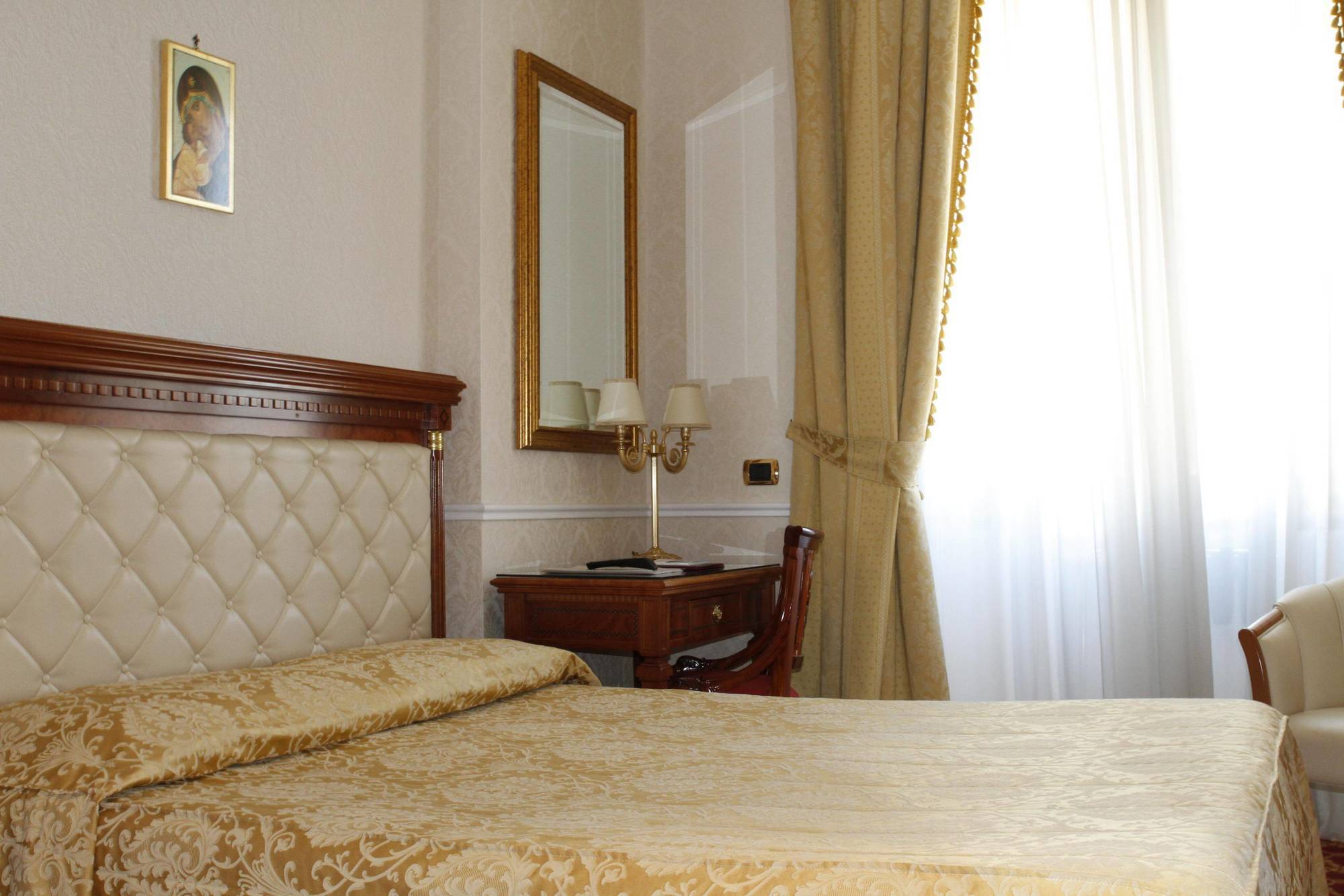 Hotel Pinciana 4*