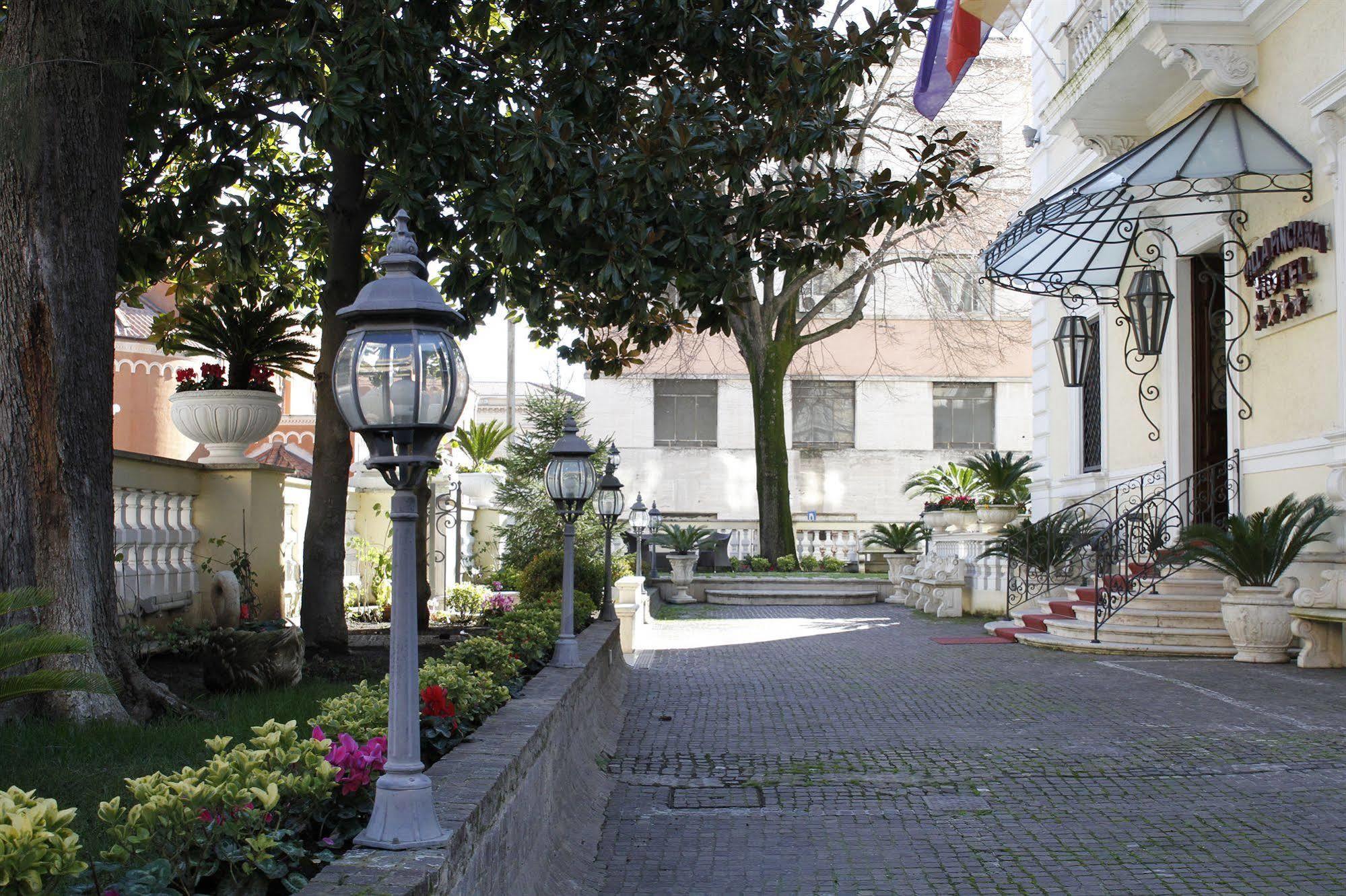 Pinciana Hotel