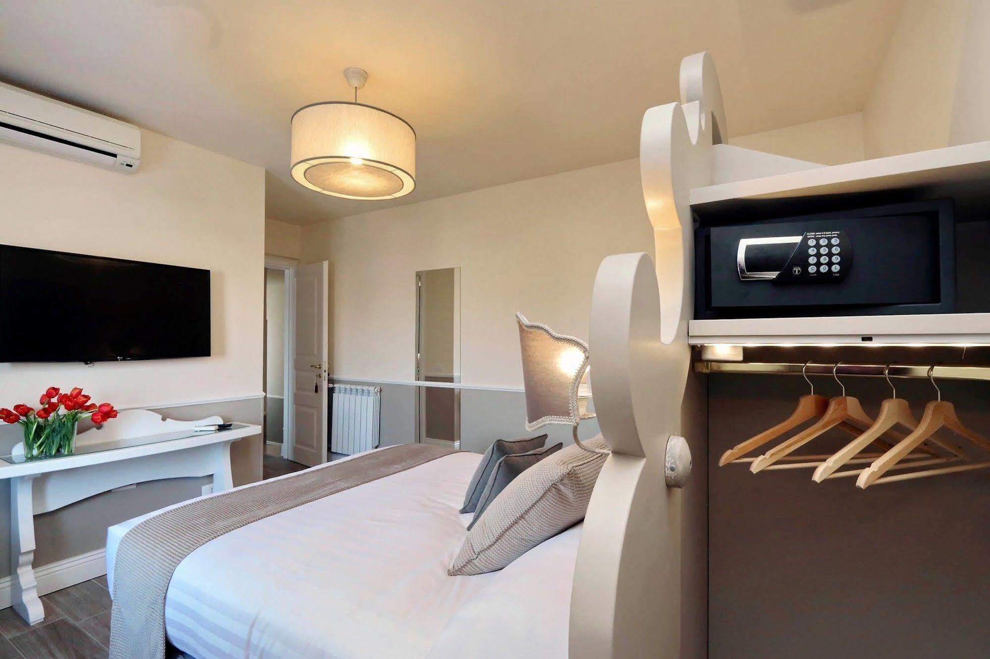 Colosseum Terrace Guest house