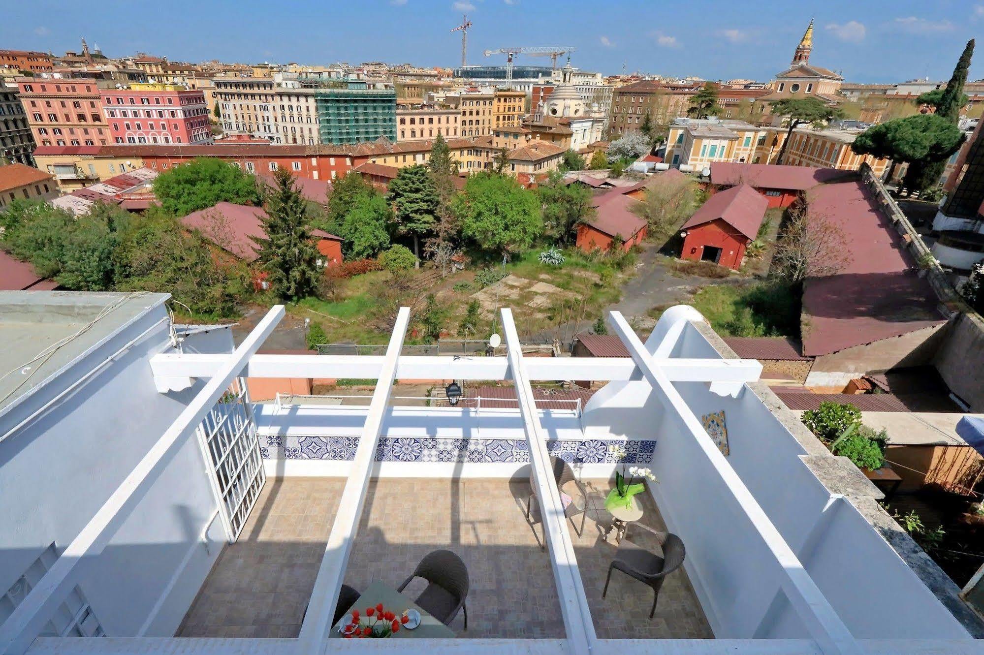 Colosseum Terrace 3* Rome