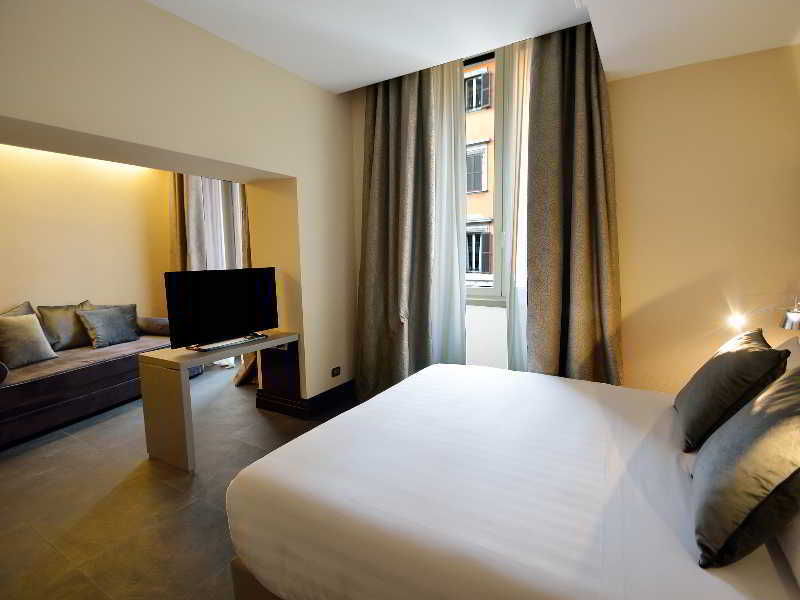 Quirinale Luxury Hotel 3*