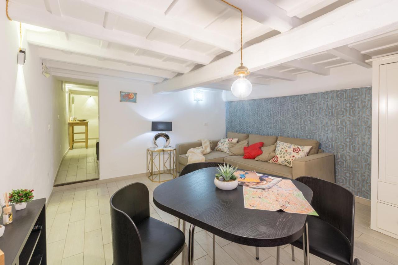 Via Del Gesu Holiday Apartment