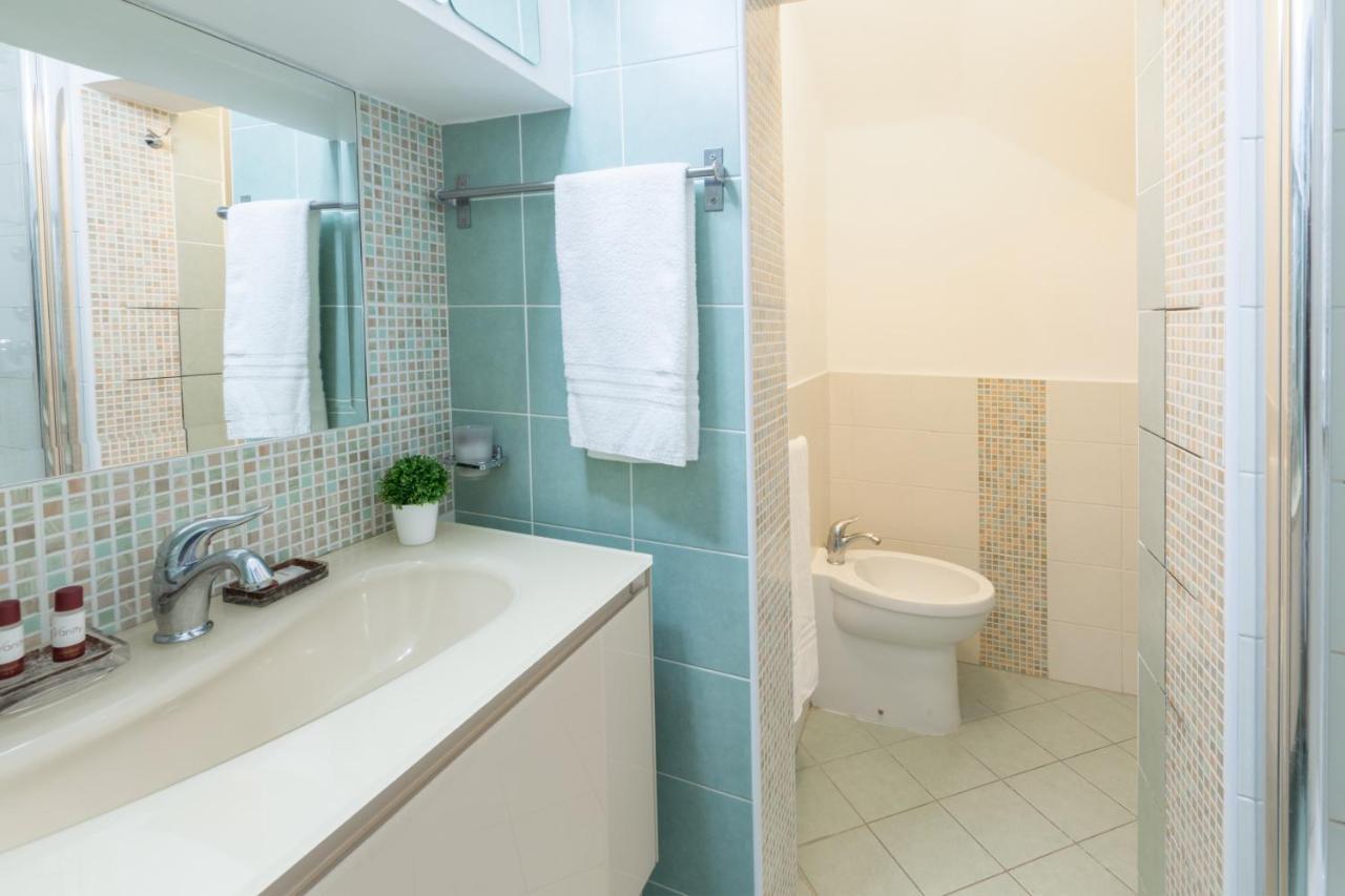 Via Del Gesu Holiday Apartment *